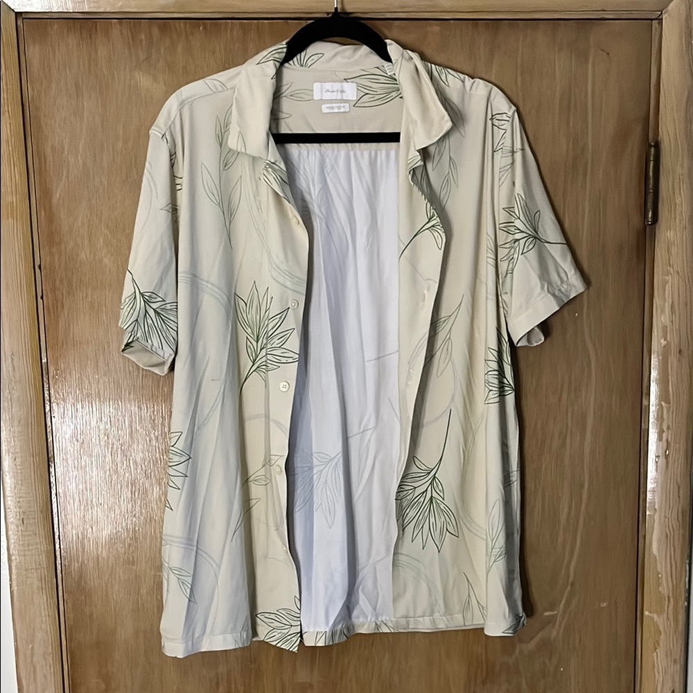 Porter & Ash Men's Cream and Green Leaf Print Button Down Shirt